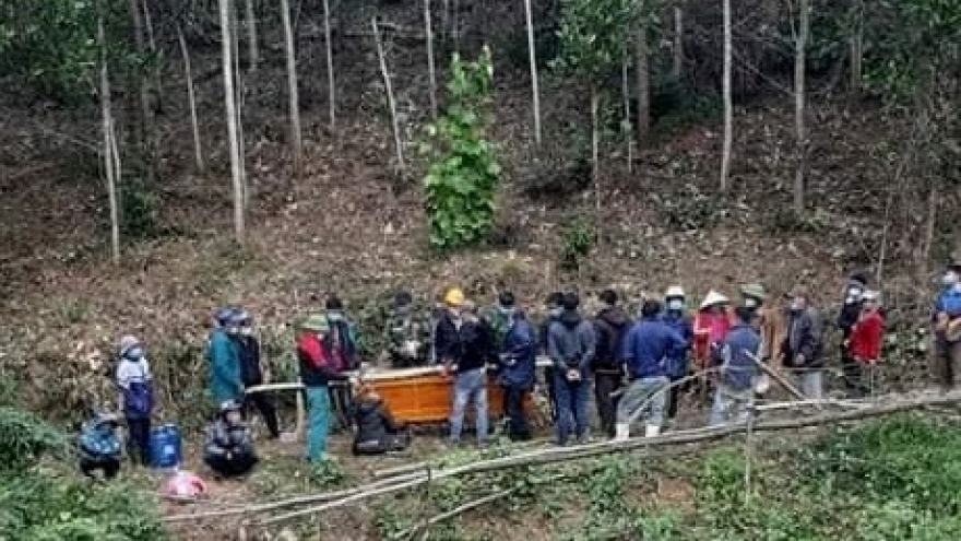 Phát hiện thi thể người đàn ông trong rừng keo, nghi bị sát hại